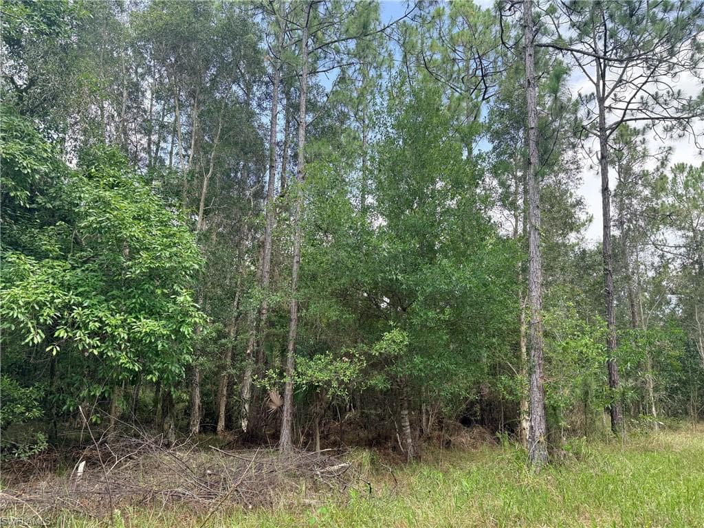 920 Sanctuary RD W-24