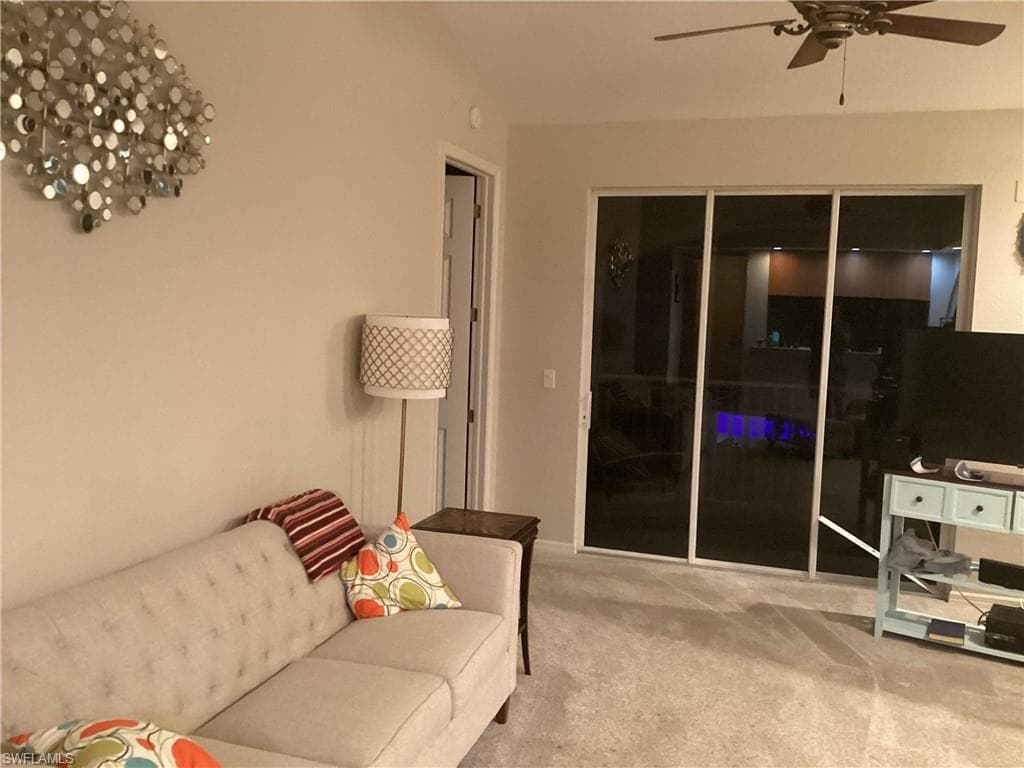 1121 Van Loon Commons CIR 304-22