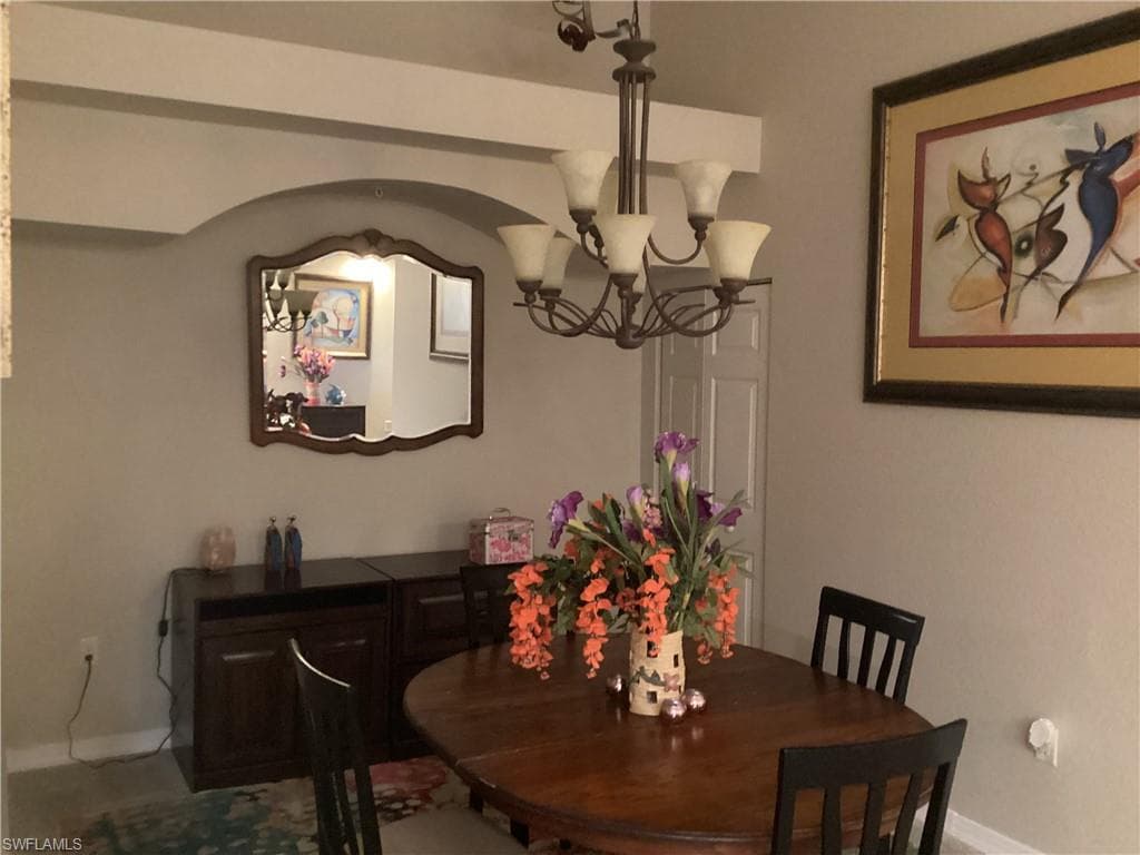 1121 Van Loon Commons CIR 304-7