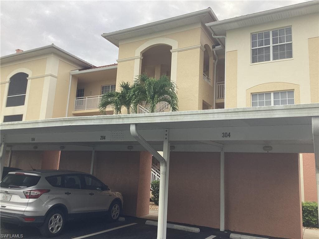 1121 Van Loon Commons CIR 304-3