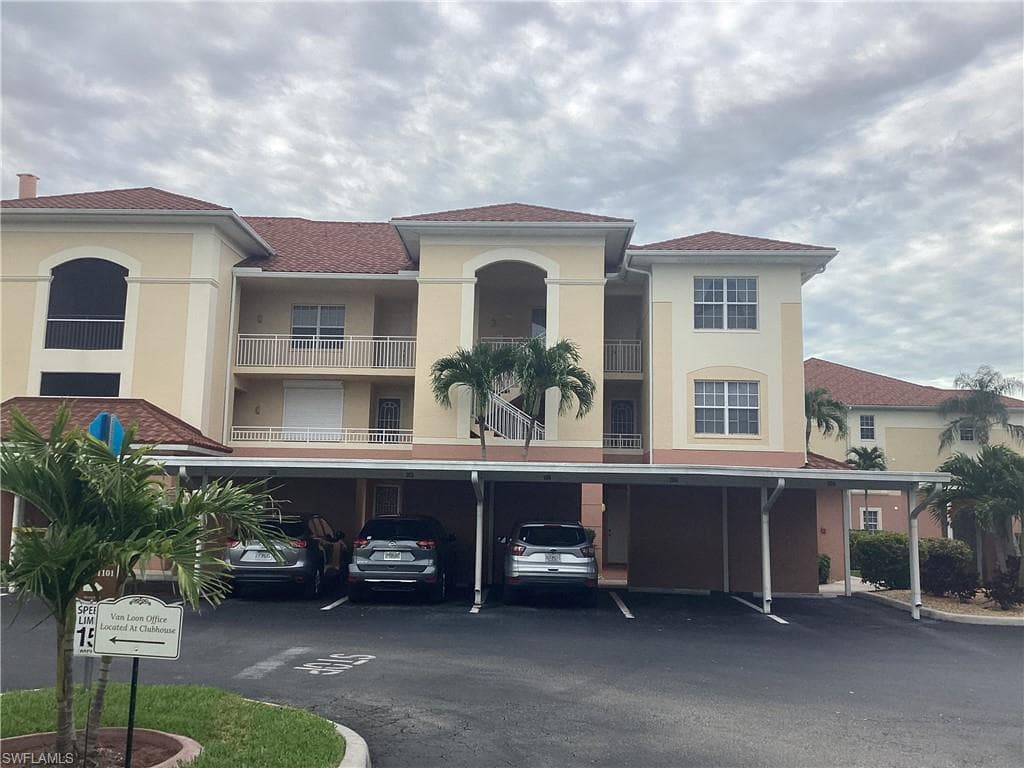 1121 Van Loon Commons CIR 304-5