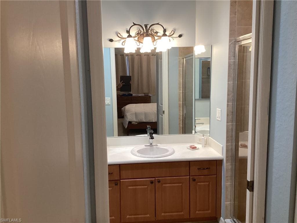1121 Van Loon Commons CIR 304-10