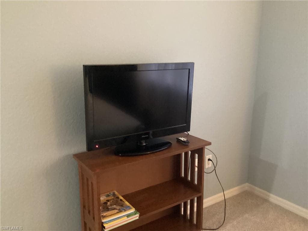 1121 Van Loon Commons CIR 304-14
