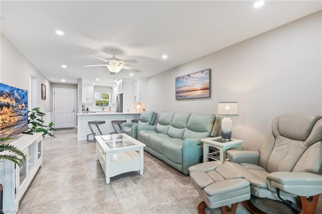 16007 Davis RD 511-5