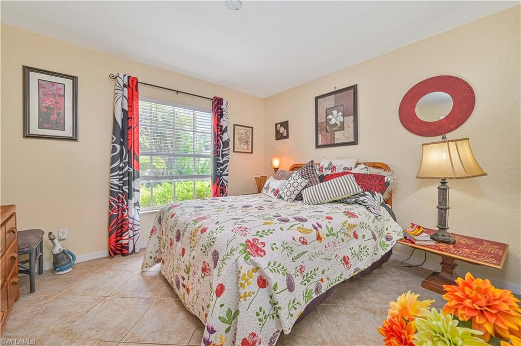 5887 Littlestone CT A & B-23