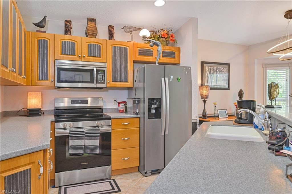 5887 Littlestone CT A & B-17