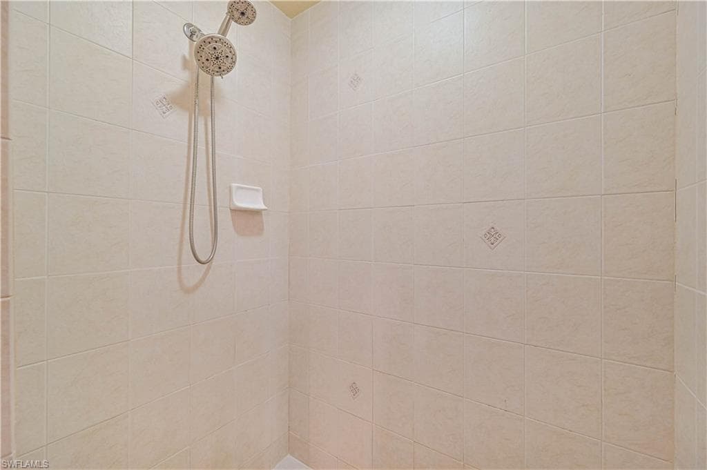 5887 Littlestone CT A & B-22
