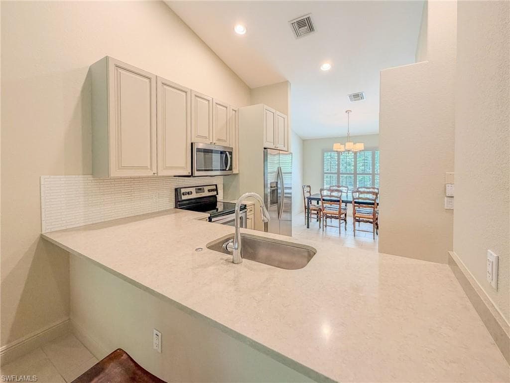 3510 AVION WOODS CT 104-15