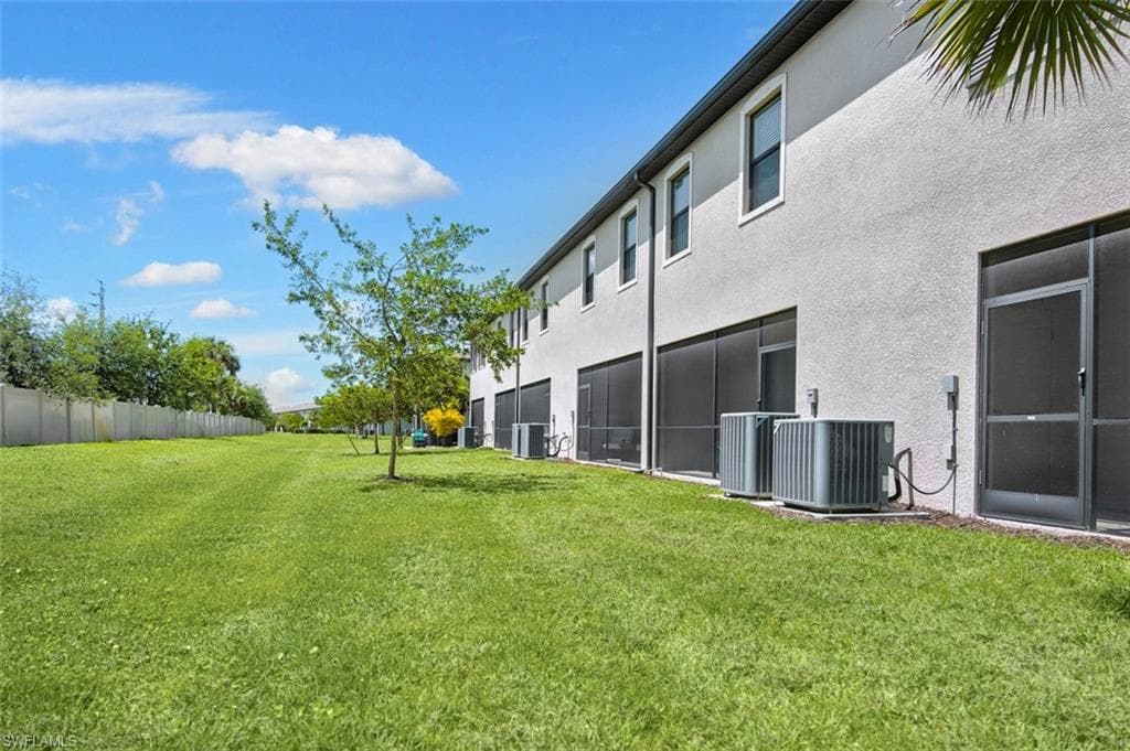 14195 Pine Lodge LN-22
