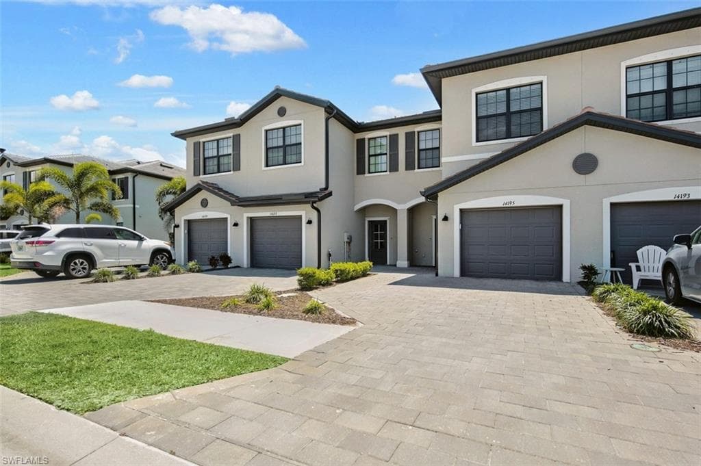 14195 Pine Lodge LN-1