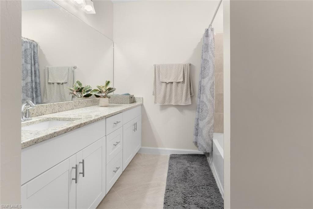 14195 Pine Lodge LN-20
