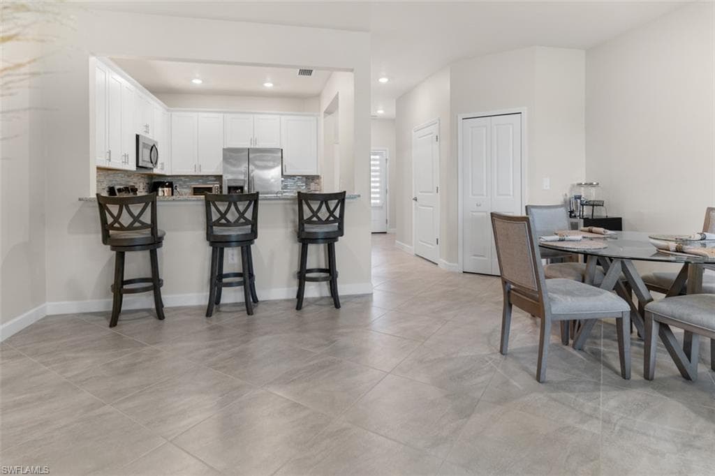 14195 Pine Lodge LN-9