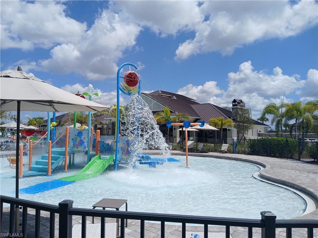 14195 Pine Lodge LN-29