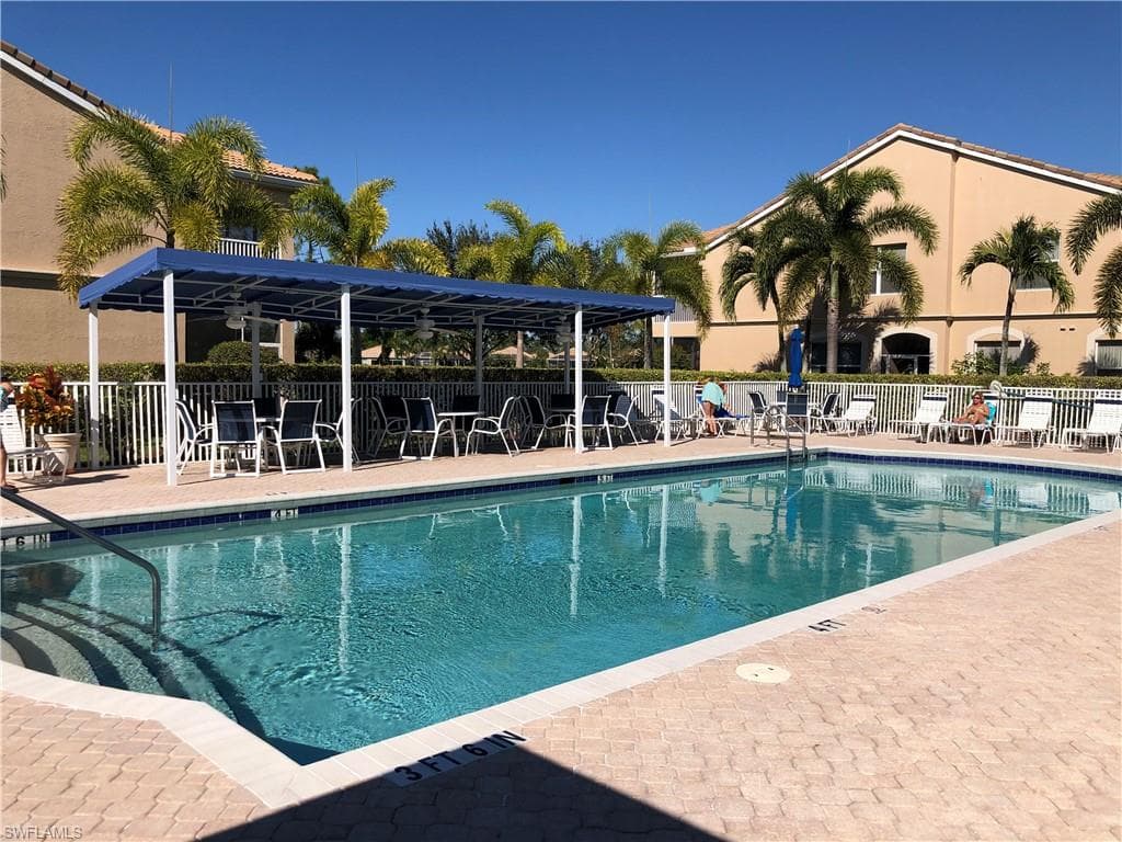 6854 STERLING GREENS DR 201-24