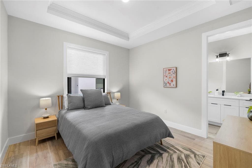 3032 Woodside AVE-15