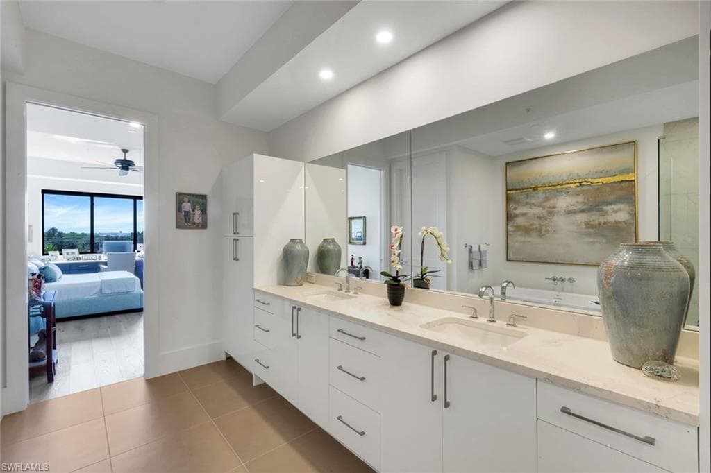1125 Central AVE 571-17