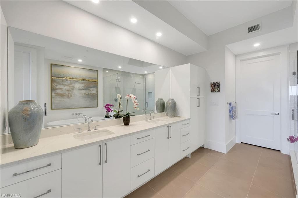 1125 Central AVE 571-15