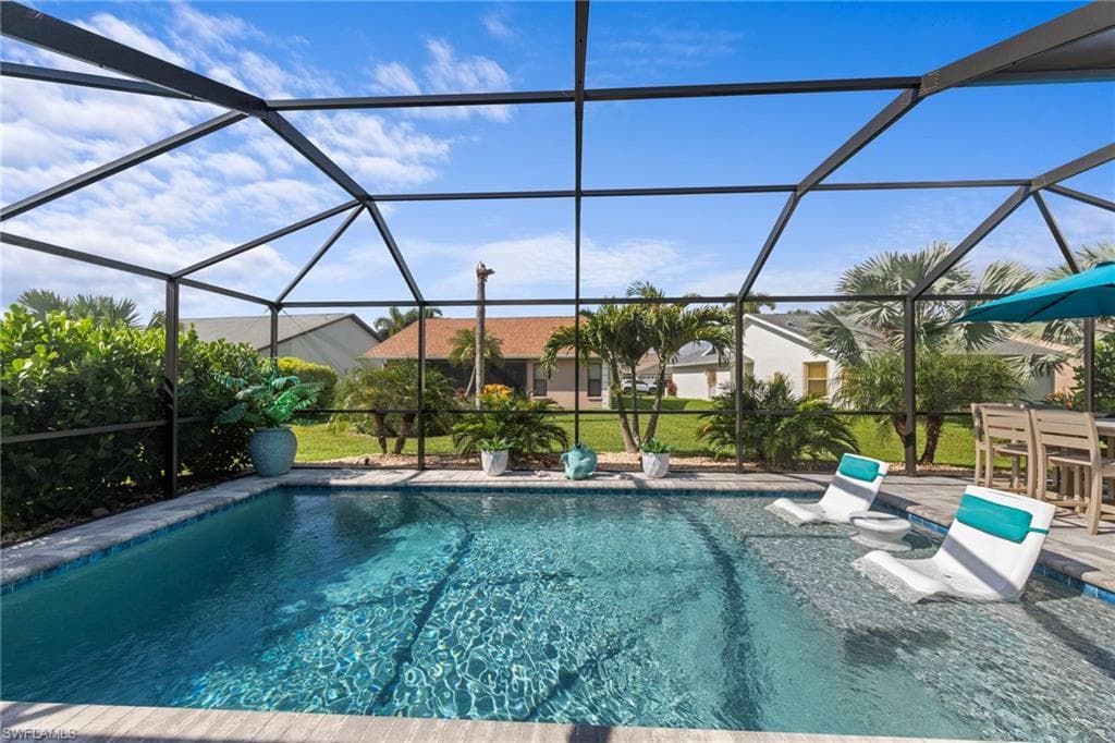 3715 Sabal Springs BLVD-35