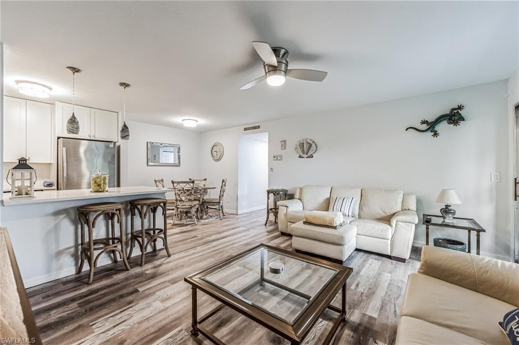 8081 Woods CIR 10-3
