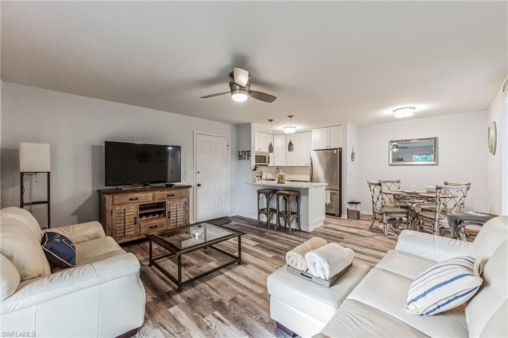 8081 Woods CIR 10-5