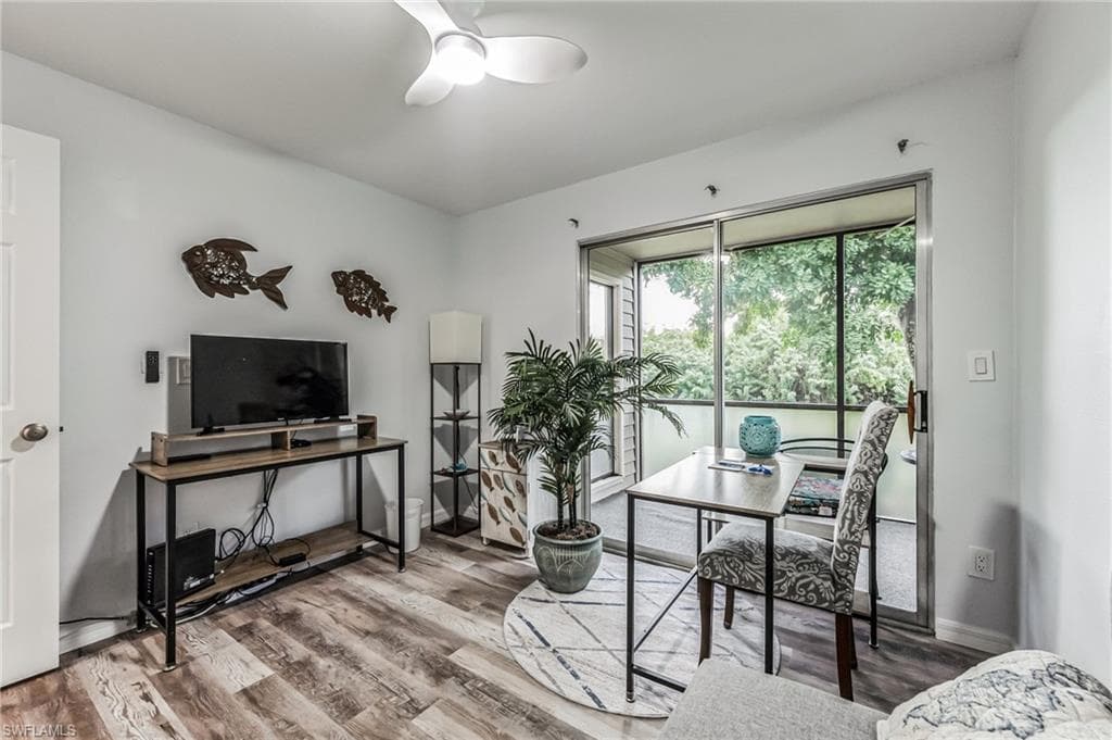 8081 Woods CIR 10-8
