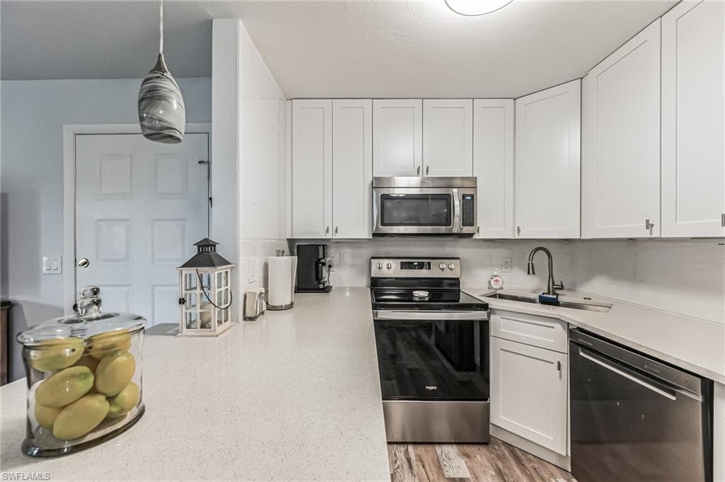 8081 Woods CIR 10-21