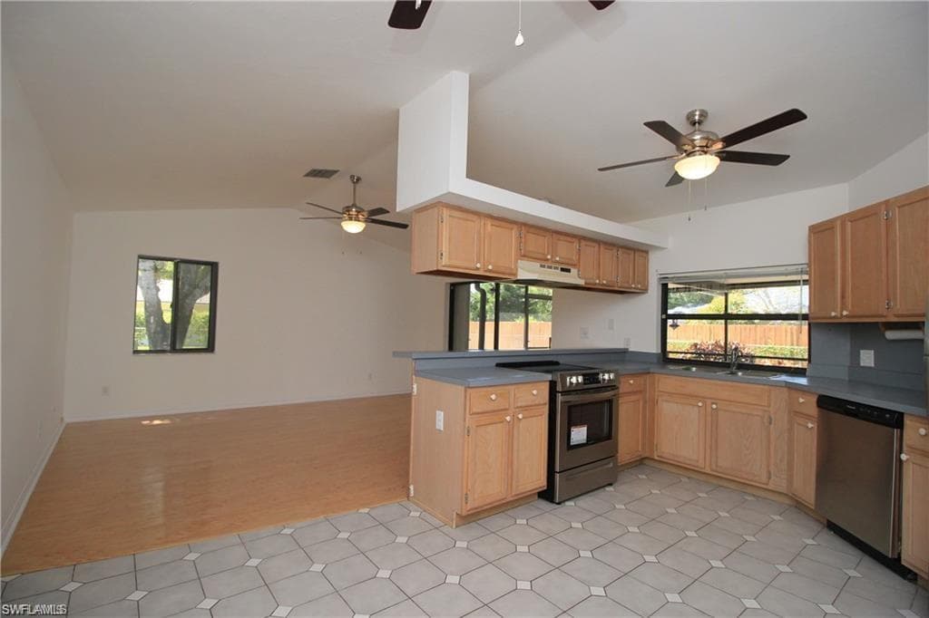 224 Erie DR-5