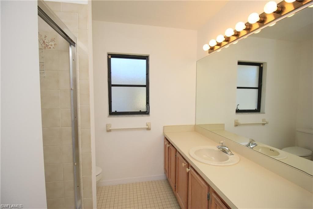 224 Erie DR-14