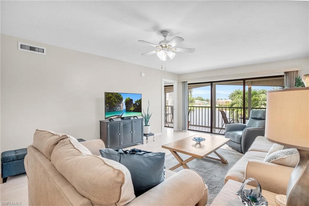 4640 Chantelle DR N204-6