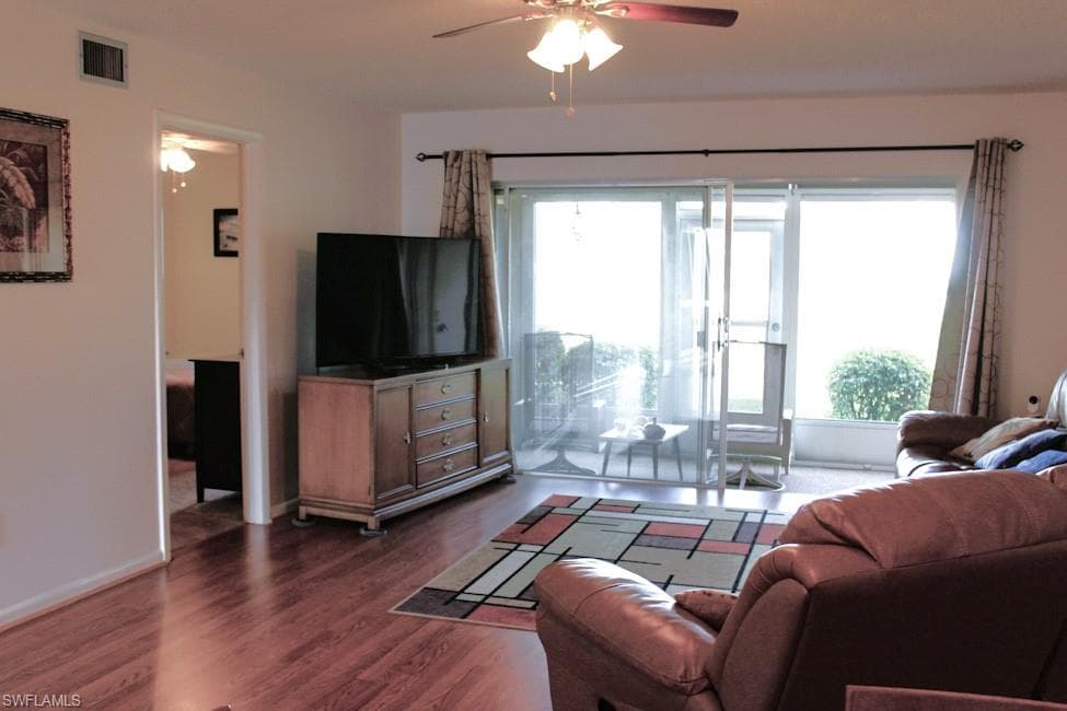 5409 Peppertree DR 7-7
