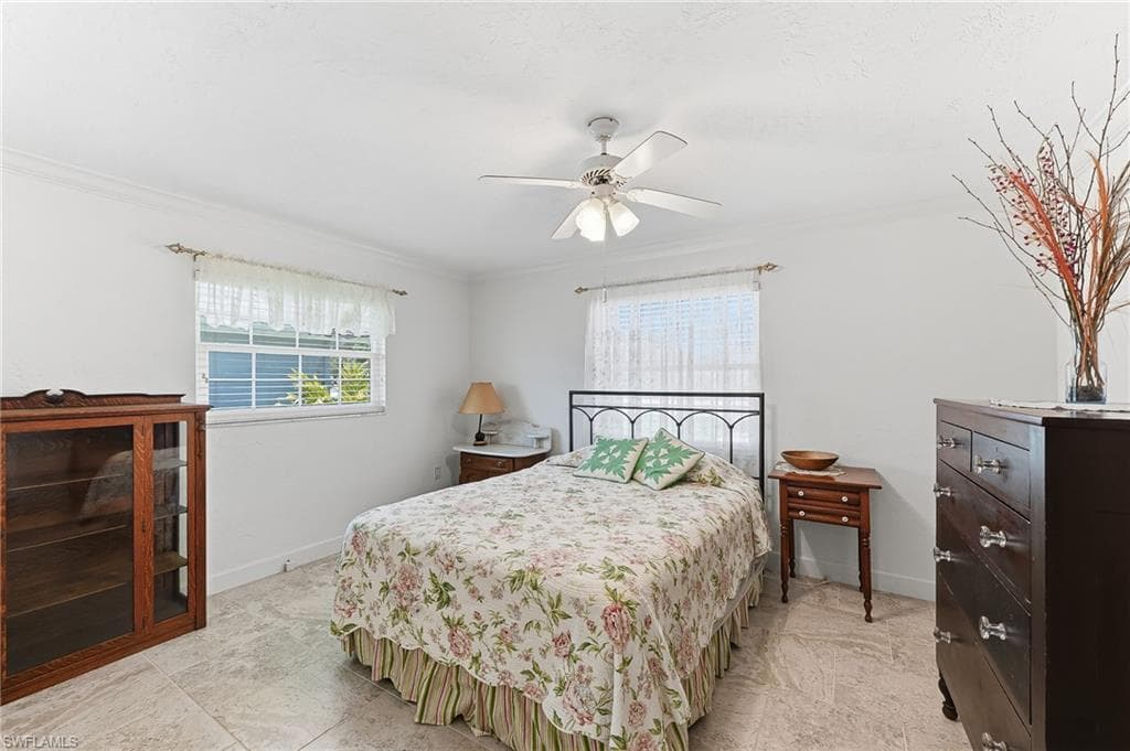 1441 Whiskey Creek DR-25