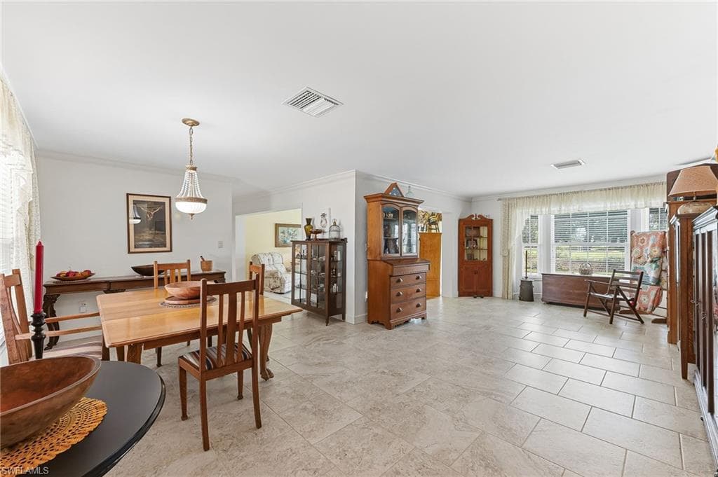 1441 Whiskey Creek DR-11