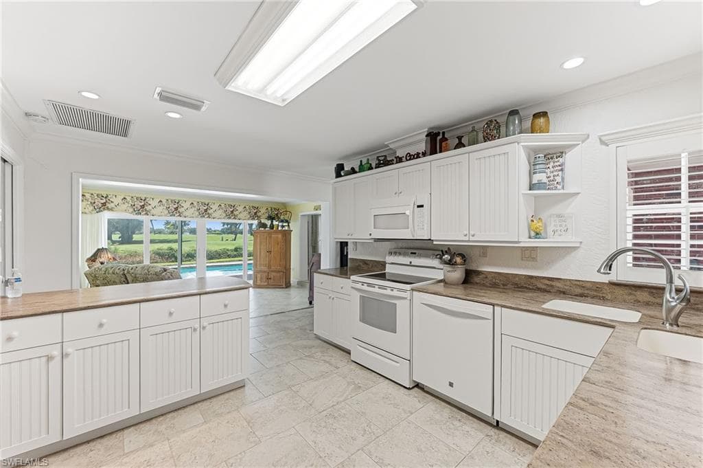 1441 Whiskey Creek DR-6