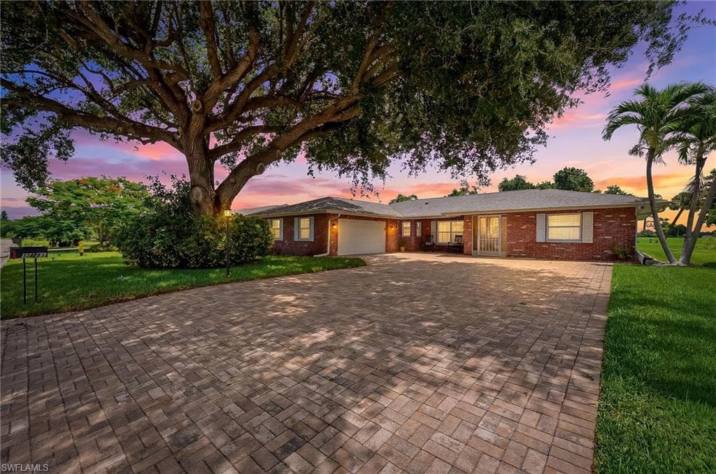 1441 Whiskey Creek DR-1