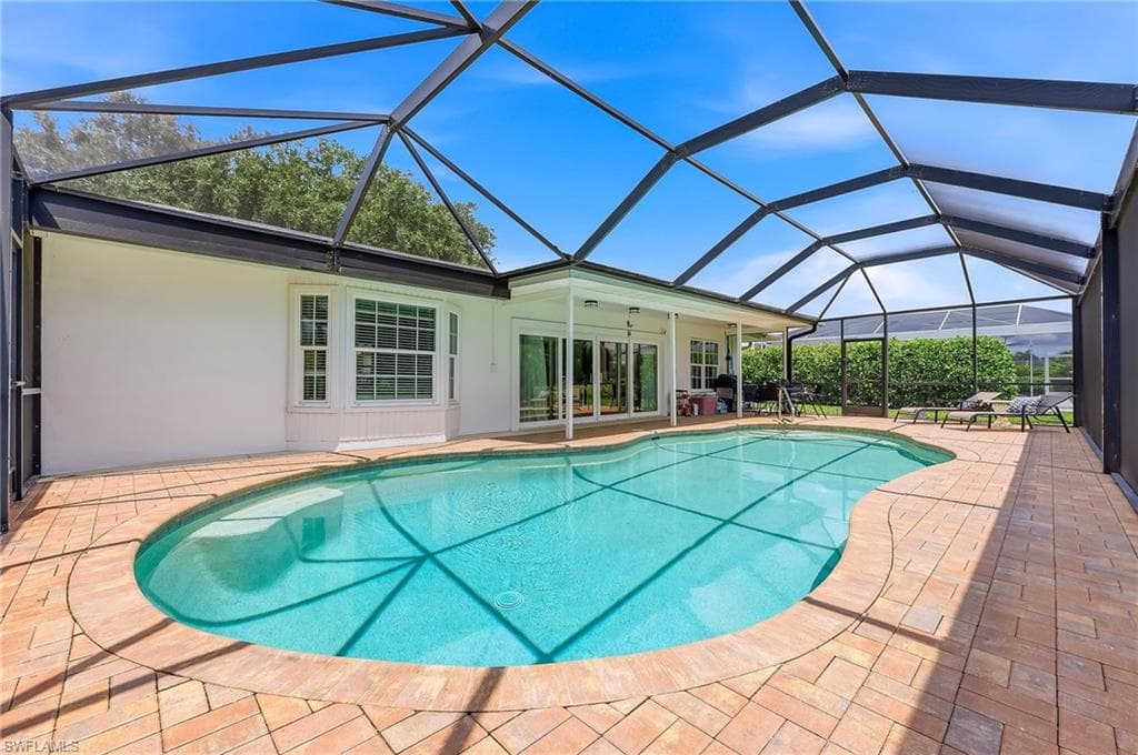 1441 Whiskey Creek DR-32