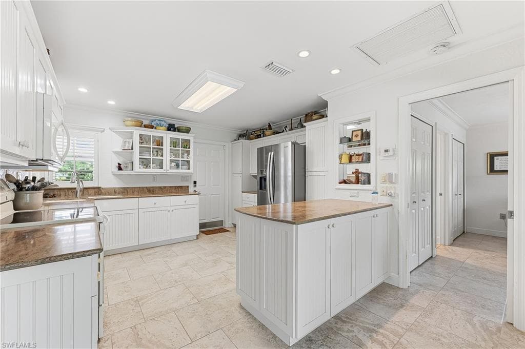 1441 Whiskey Creek DR-7