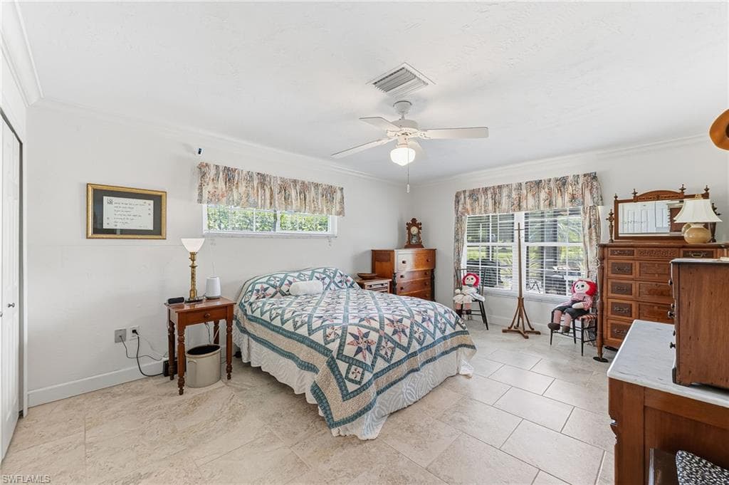 1441 Whiskey Creek DR-19