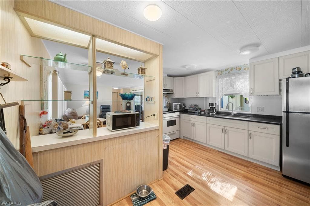 455 Cape Florida WAY-6