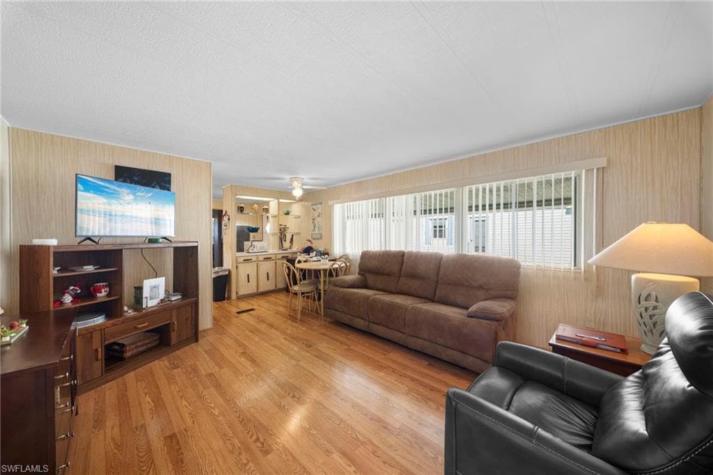 455 Cape Florida WAY-8