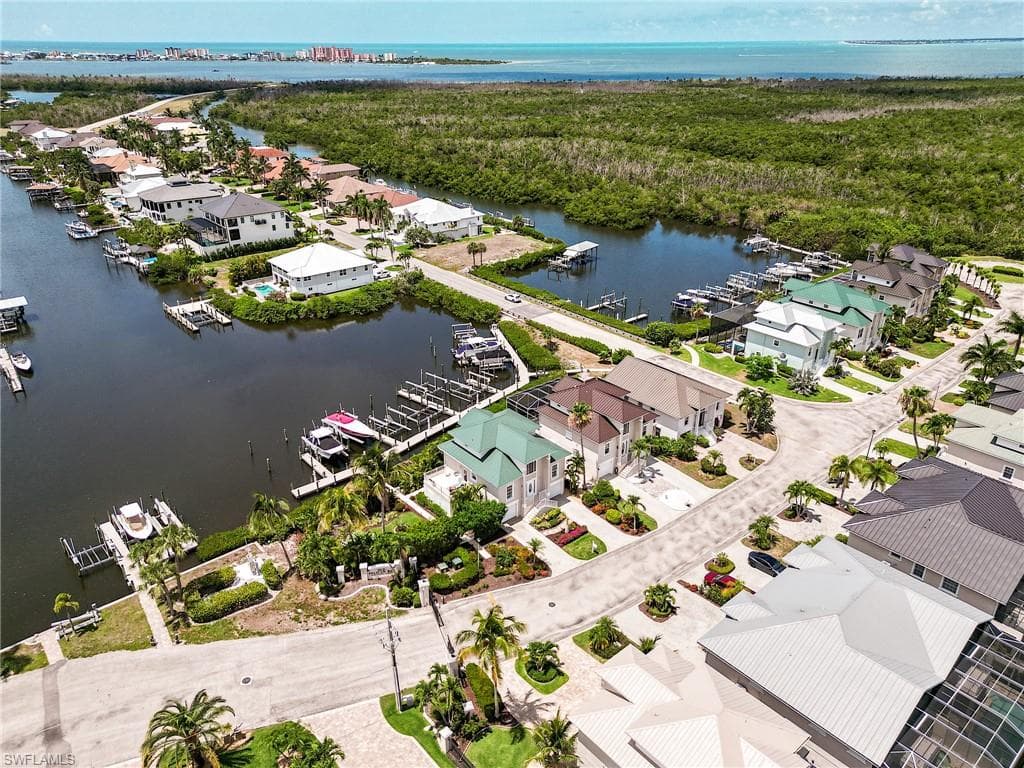 12205 Siesta DR-3