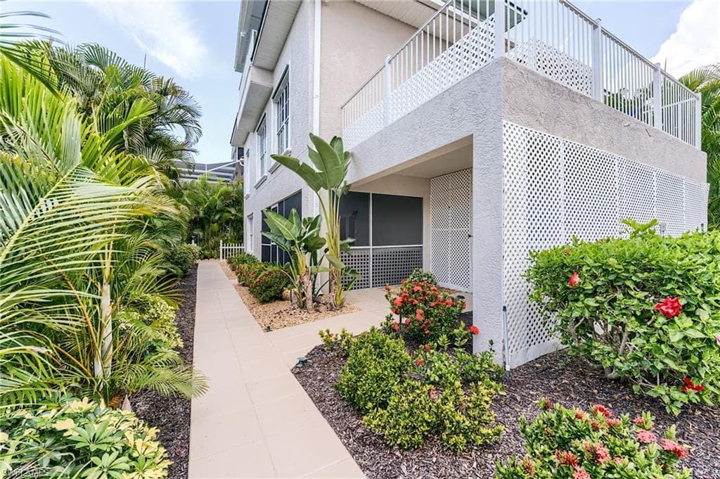 12205 Siesta DR-5