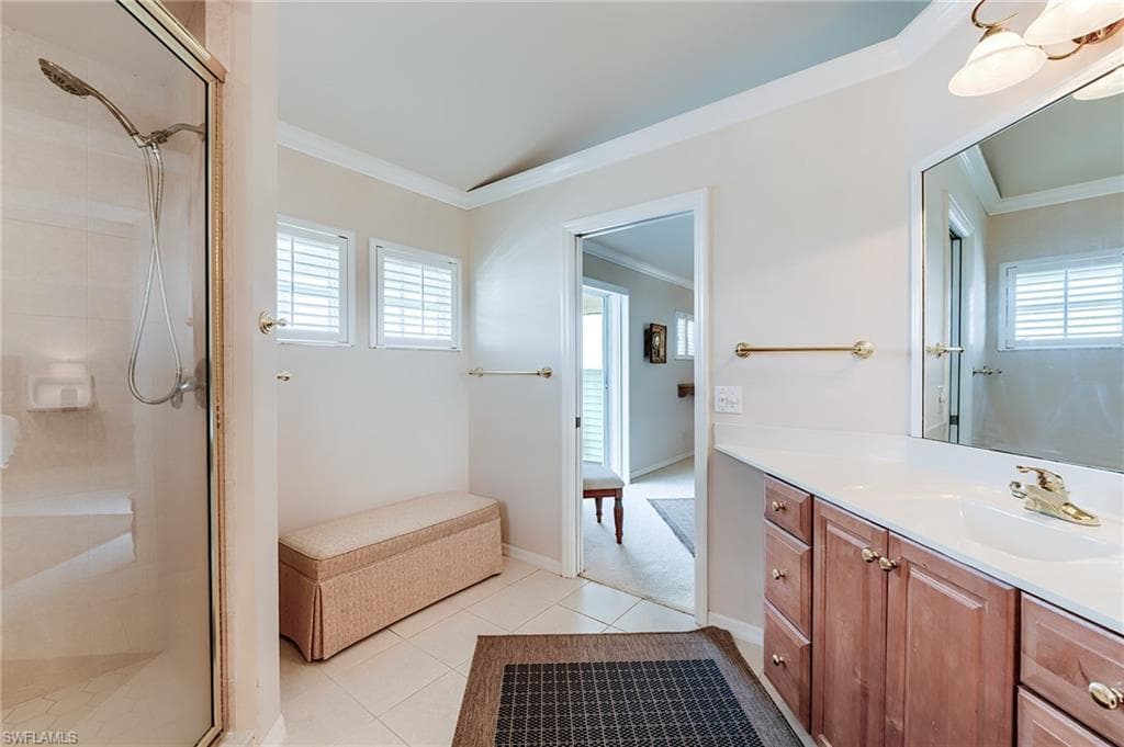 12205 Siesta DR-33