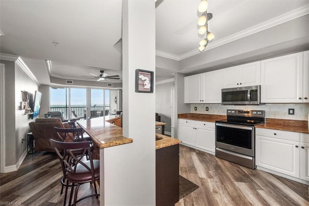 2797 1st ST NW 1703-17