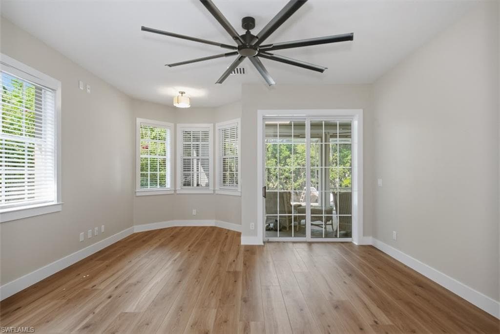 24720 Bay Bean CT-18