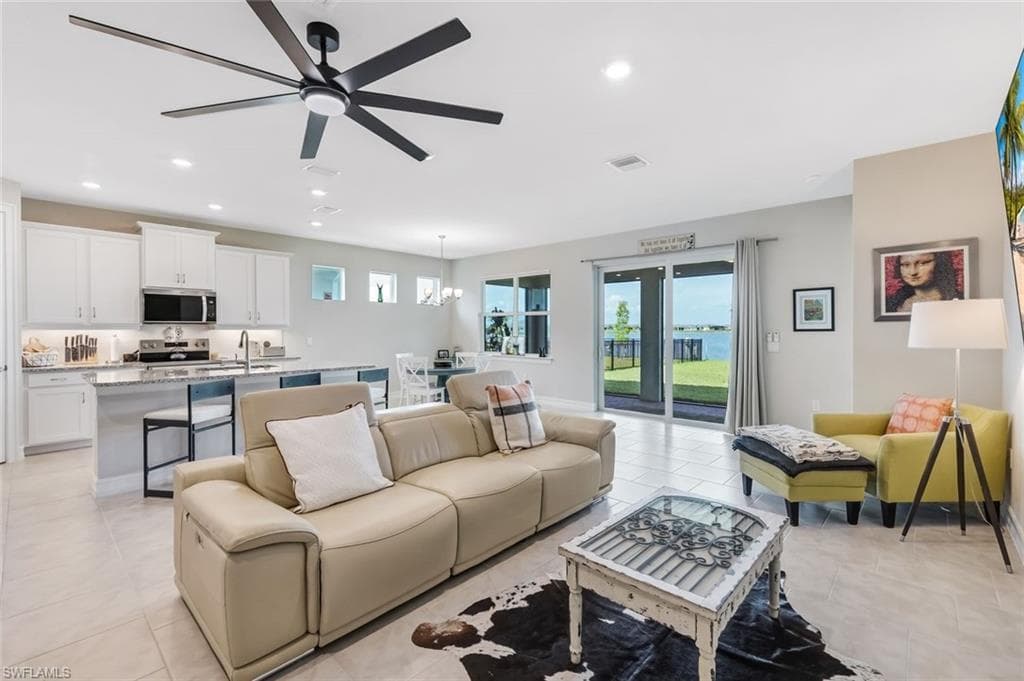 451 Spring Hill Lake LOOP-6