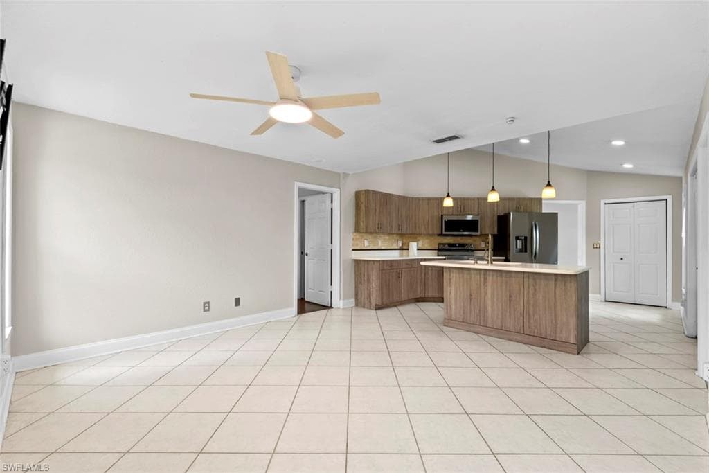 3628 Kent DR-23