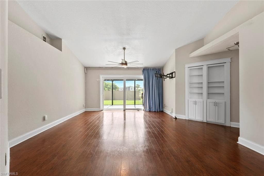 3628 Kent DR-7