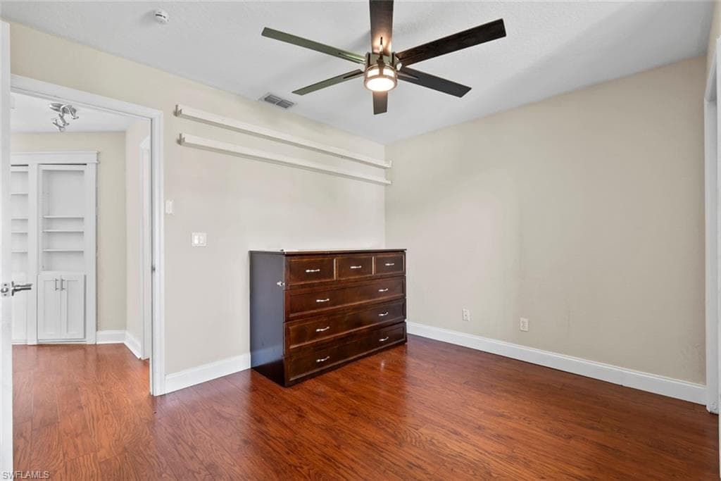 3628 Kent DR-11