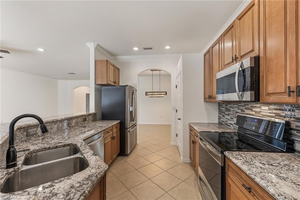 3140 Midship DR-14