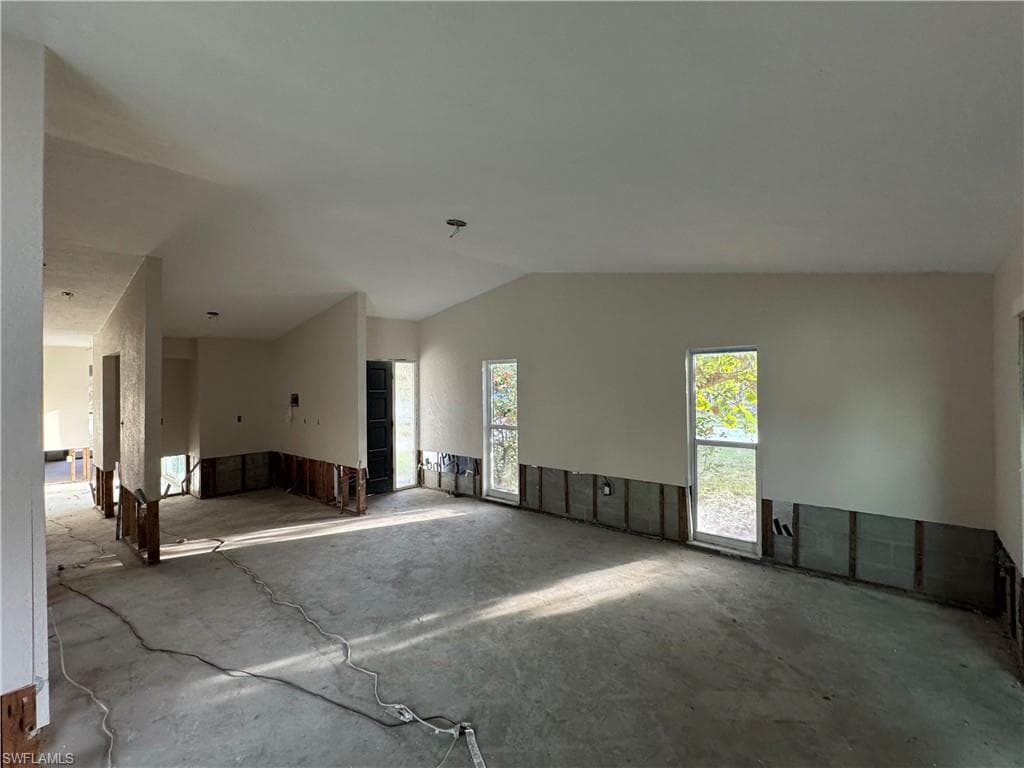 1683 Atlanta Plaza DR-5